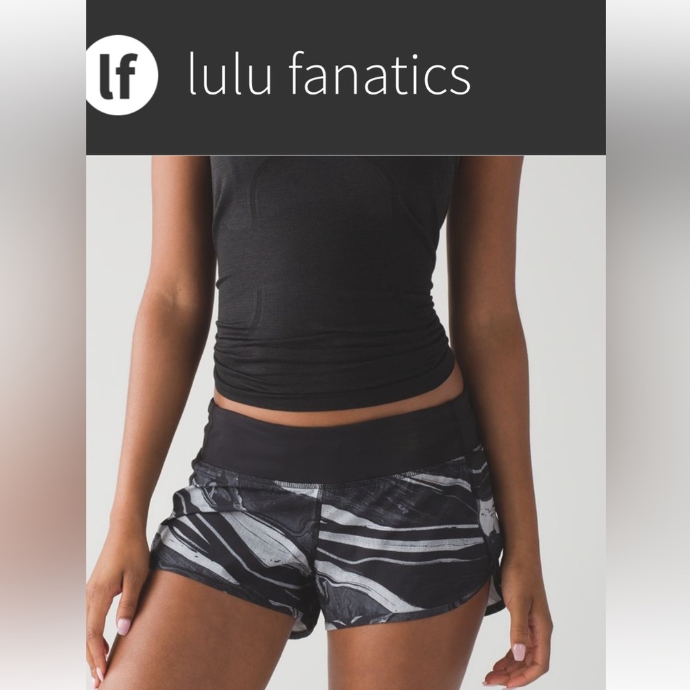 Lululemon Speed Short
Marbled Mix Speed Short White Black / Black